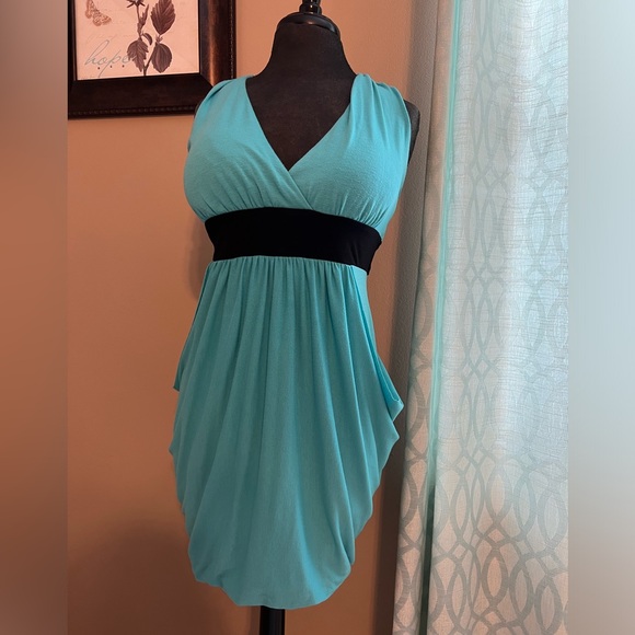 Sequin Hearts Dress - Picture 1 of 8